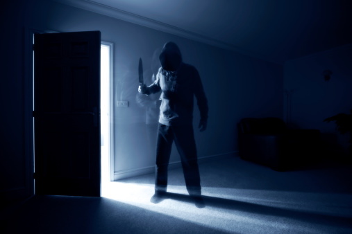 Ladrón de casas con cuchilla photo