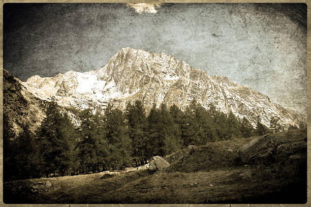 istock Old Postcard style, Italian Dolomites Rockies 465327289