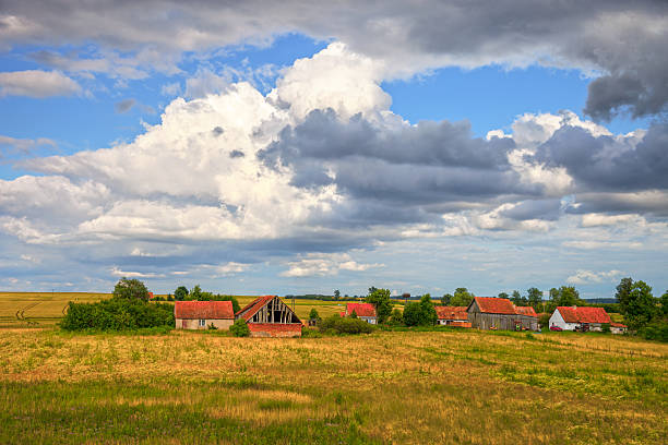 istock Old country farm 465343129