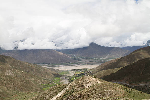istock The foothills of Tibet 465374536