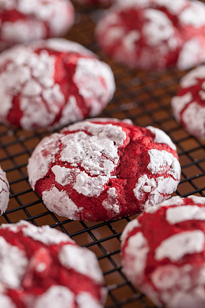 istock Red velvet crinkle cookies 465380678