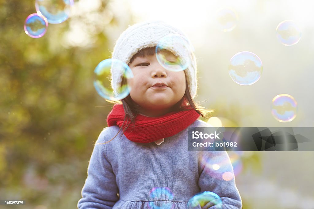 Menina soprando pensamento - Foto de stock de 2-3 Anos royalty-free