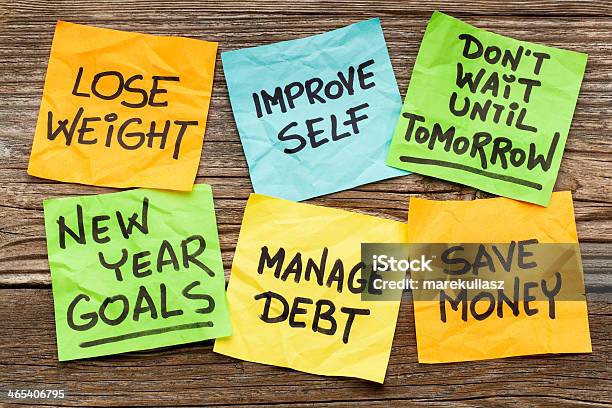 Nuovo Anno Obiettivi O Soluzioni - Fotografie stock e altre immagini di Buon proposito per l'anno nuovo - Buon proposito per l'anno nuovo, Biglietto adesivo, Determinazione