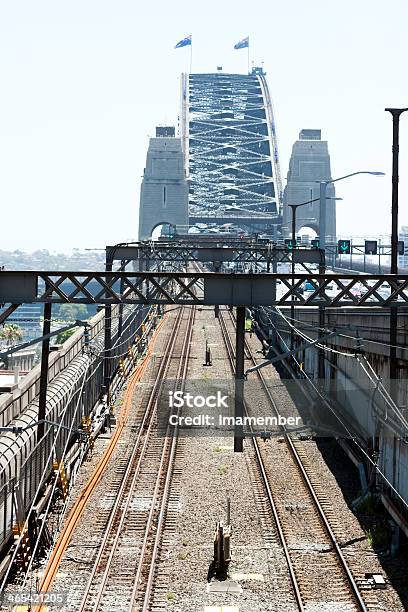 Faixas De Comboio Na Ponte Do Porto De Sydney Austrália - Fotografias de stock e mais imagens de Ao Ar Livre