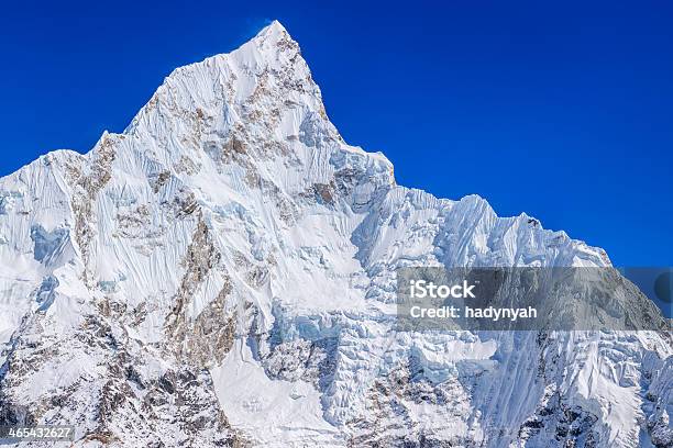 Nuptse Peak Da Kala Patthar Parco Nazionale Del Monte Everest 39mpix - Fotografie stock e altre immagini di Clima polare