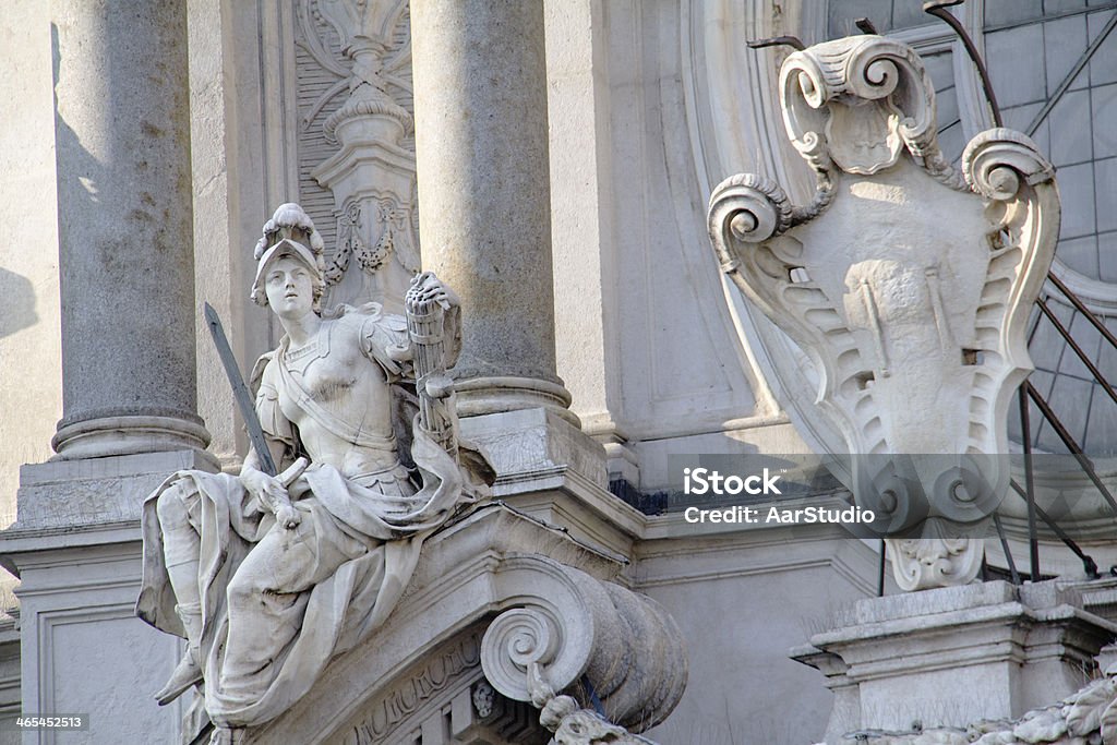 Estatuas en Torino - Foto de stock de Aire libre libre de derechos