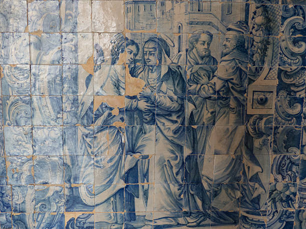 istock Damaged Portugese tiles 465465472