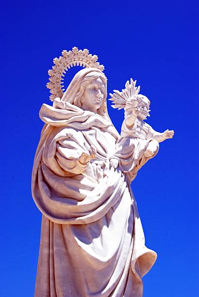 istock Mother and child statue, Garrucha. 465474582