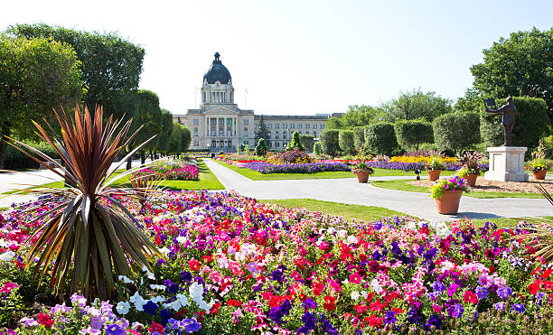 Queen Elizabeth II Gardens at Saskatchewan Legislative Building The Queen Elizabeth II Gardens in front of the Saskatchewan Legislative Building in Regina, Saskatchewan, Canada regina stock pictures, royalty-free photos & images