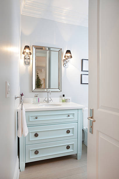 モダンなバスルーム - bathroom cabinet door drawer ストックフォトと画像