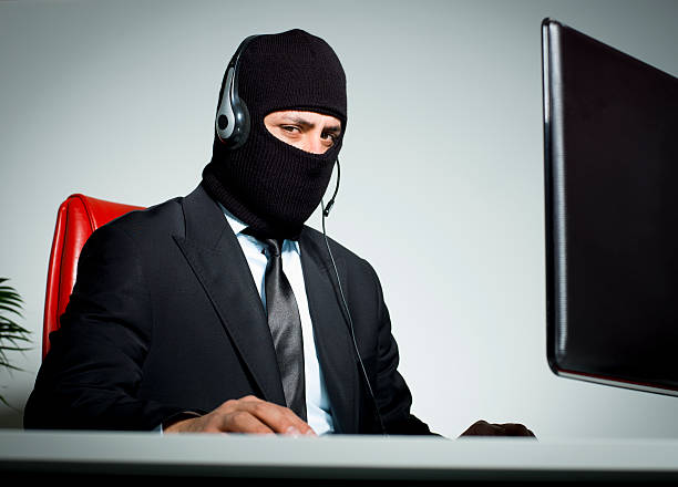 frode call center - business stealing top secret confidential foto e immagini stock