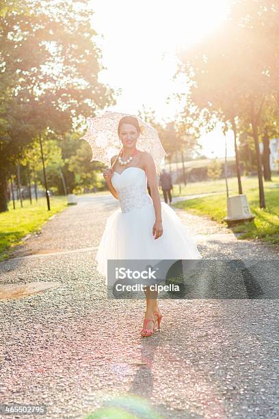 Braut Stockfoto und mehr Bilder von Aufregung - Aufregung, Baum, Beige