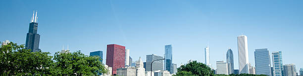 istock skyline of the downtown in Chicago 465509257