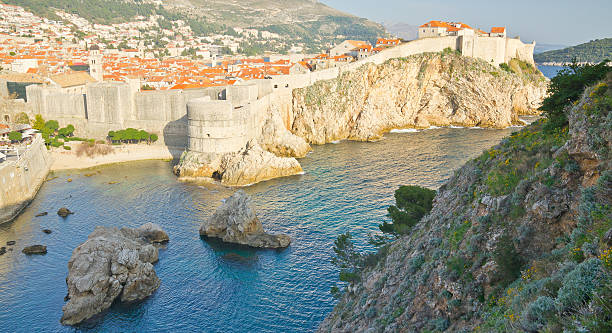 istock Amazing Dubrovnik Defensive Wall Built on Cliff 465513223