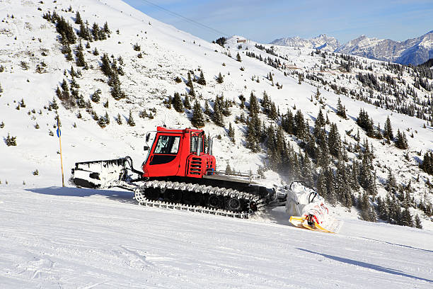 정설기 - mountain winter season machine snow making machine 뉴스 사진 이미지