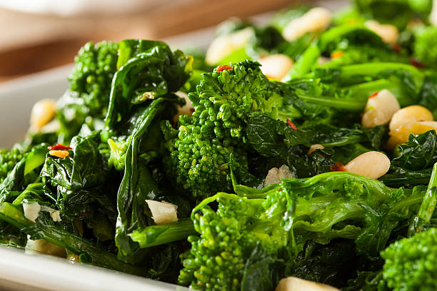 sautés maison verte brocoli rapini - broccoli raab photos et images de collection
