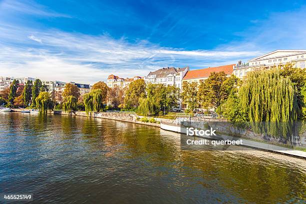 Berlin Direkt Am Ufer Der Spree Stockfoto und mehr Bilder von Charlottenburg - Charlottenburg, Berlin, Architektur