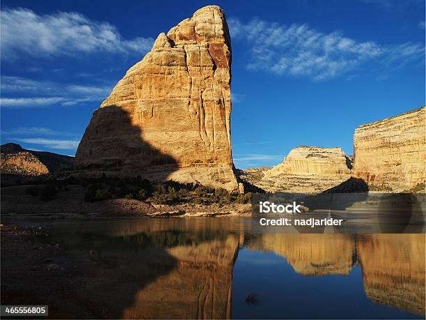 Steamboat Rock En La Confluencia De Los Ríos Yampa Y Verde Foto de stock y más banco de imágenes de Río Yampa