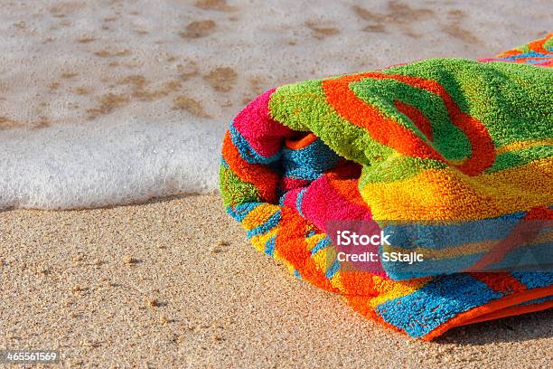 Handtuch Beach Stockfoto und mehr Bilder von Strandhandtuch - Strandhandtuch, Gestreift, Niemand