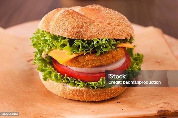 Foto de Fishburger e mais fotos de stock de Alcaparra - Alcaparra, Alface, Alimentação Não-saudável