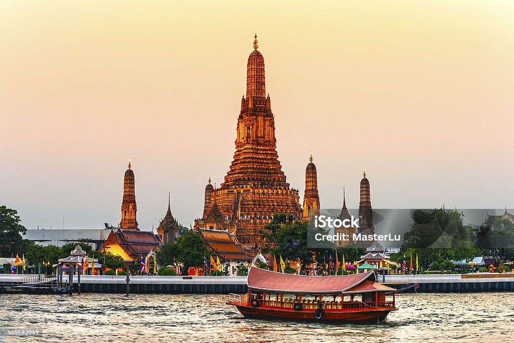 wat arun temple bangkok thailand Bangkok Stock Photo