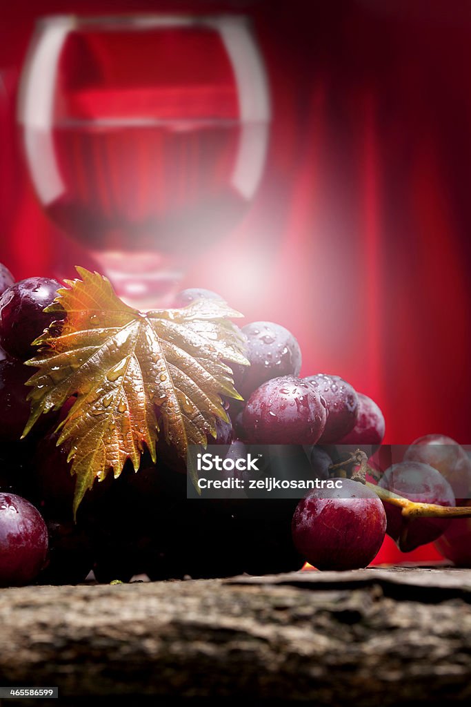 Vino rosso e uva - Foto stock royalty-free di Acqua