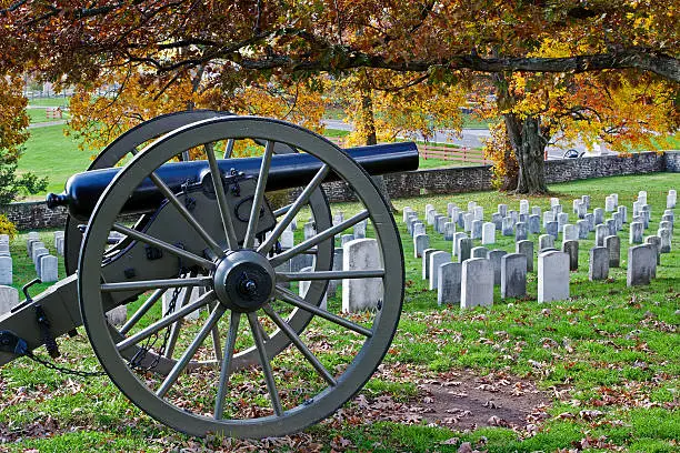 A cannon in a cemetery at Gettysburg National Military Park in Pennsylvania,USA.