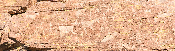 istock Rock Art petroglyphs near Tucson 465602833
