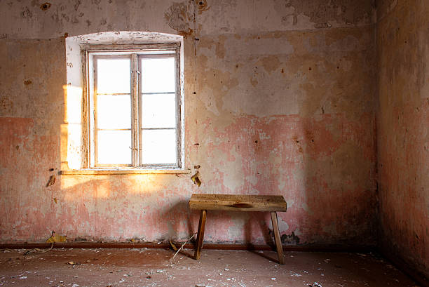 istock Dirty room in abandoned home 465604554