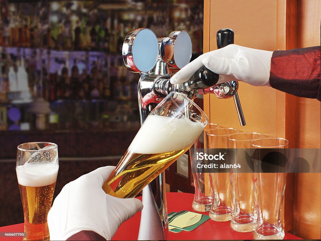 pub - Foto de stock de Balcão de bar royalty-free