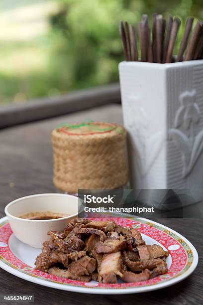 Thai Bistec Con Salsa Foto de stock y más banco de imágenes de Alimento - Alimento, Bistec, Carne