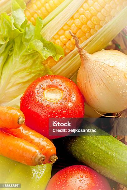 Frisches Gemüse Stockfoto und mehr Bilder von Aubergine - Aubergine, Bauernmarkt, Bunt - Farbton