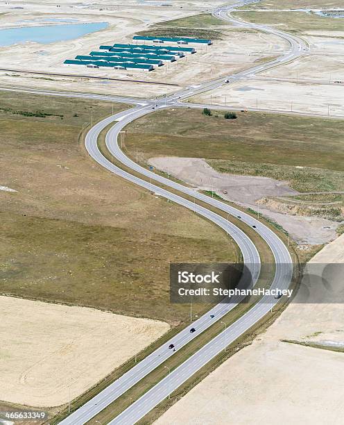 Foto de Vista Aérea De Uma Adornos Highway e mais fotos de stock de 2000-2009 - 2000-2009, Campo, Carro