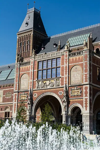 Rijksmuseum (1885) Amsterdam fully renovated during more than ten years with its new fountain (2013)