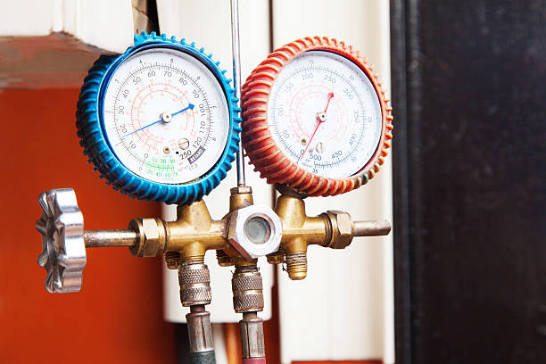istock Gauge Hang on Air Condition 465636157