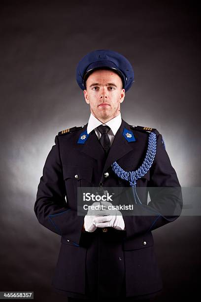 Elegante Soldado Foto de stock y más banco de imágenes de Cuerpo de policía - Cuerpo de policía, De ascendencia europea, Ejército