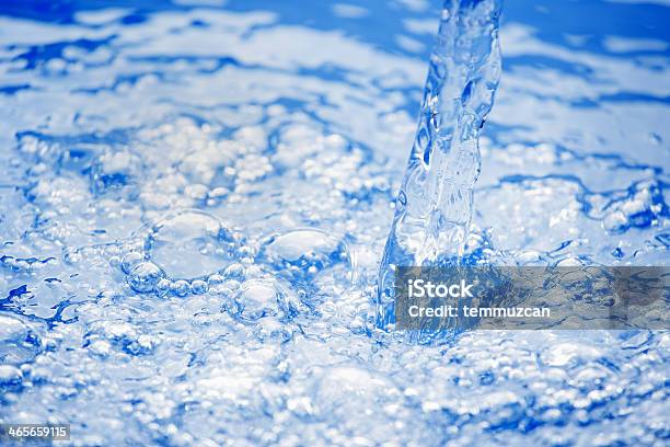 Lacqua - Fotografie stock e altre immagini di Acqua - Acqua, Acqua fluente, Acqua minerale