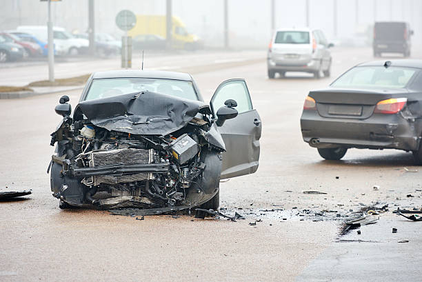 istock automobile crash collision in urban street 465663322