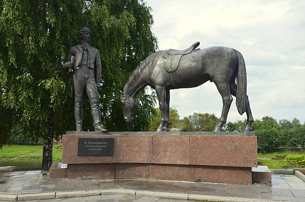 Monumento per russo poeta Batyushkov a Vologda - foto stock