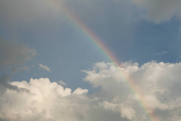 torre rainbow - sommergewitter fotografías e imágenes de stock