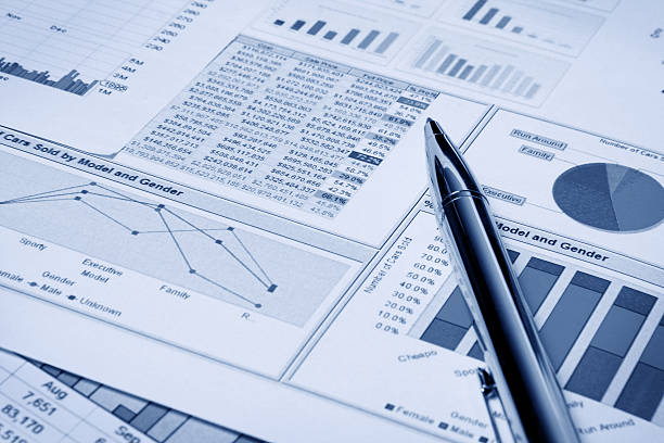 istock Business finance chart and pen 465723007