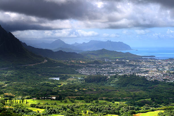 istock Nuuanu Pali State Park, O'ahu, Hawaii 465733014