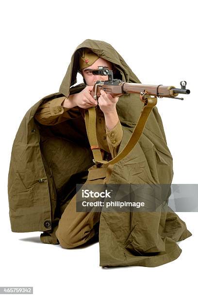 Foto de Soviética Sniper Com O Rifle e mais fotos de stock de 2015 - 2015,  Adulto, Antiga União Soviética - iStock
