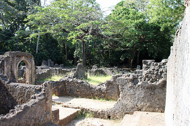 istock Ancient Ruins of Arab Town Gede 465762518