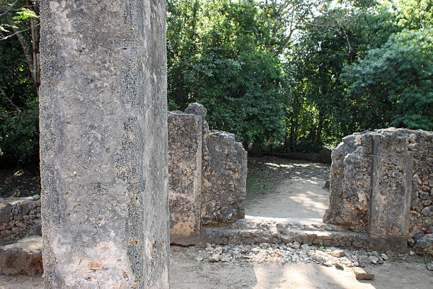 istock Ancient Ruins of Arab Town Gede 465766100