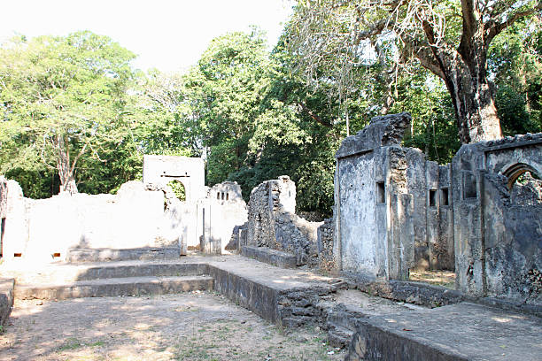 istock Ancient Ruins of Arab Town Gede 465772528