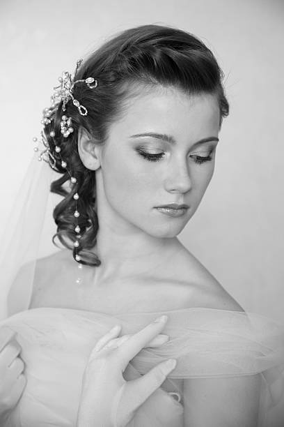 istock Black and white Portrait of young bride 465778170