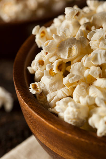 istock Healthy Buttered Popcorn with Salt 465787011