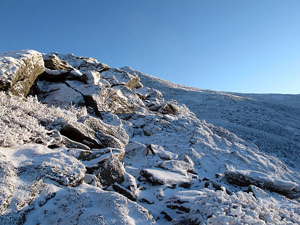 der mt. jefferson's caps und summit - otherworldy stock-fotos und bilder