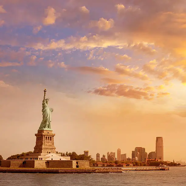 Photo of Statue of Liberty New York and Manhattan USA